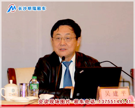 CERNET專家委員會主任、CERNET網(wǎng)絡(luò)中心主任、清華大學(xué)吳建平教授